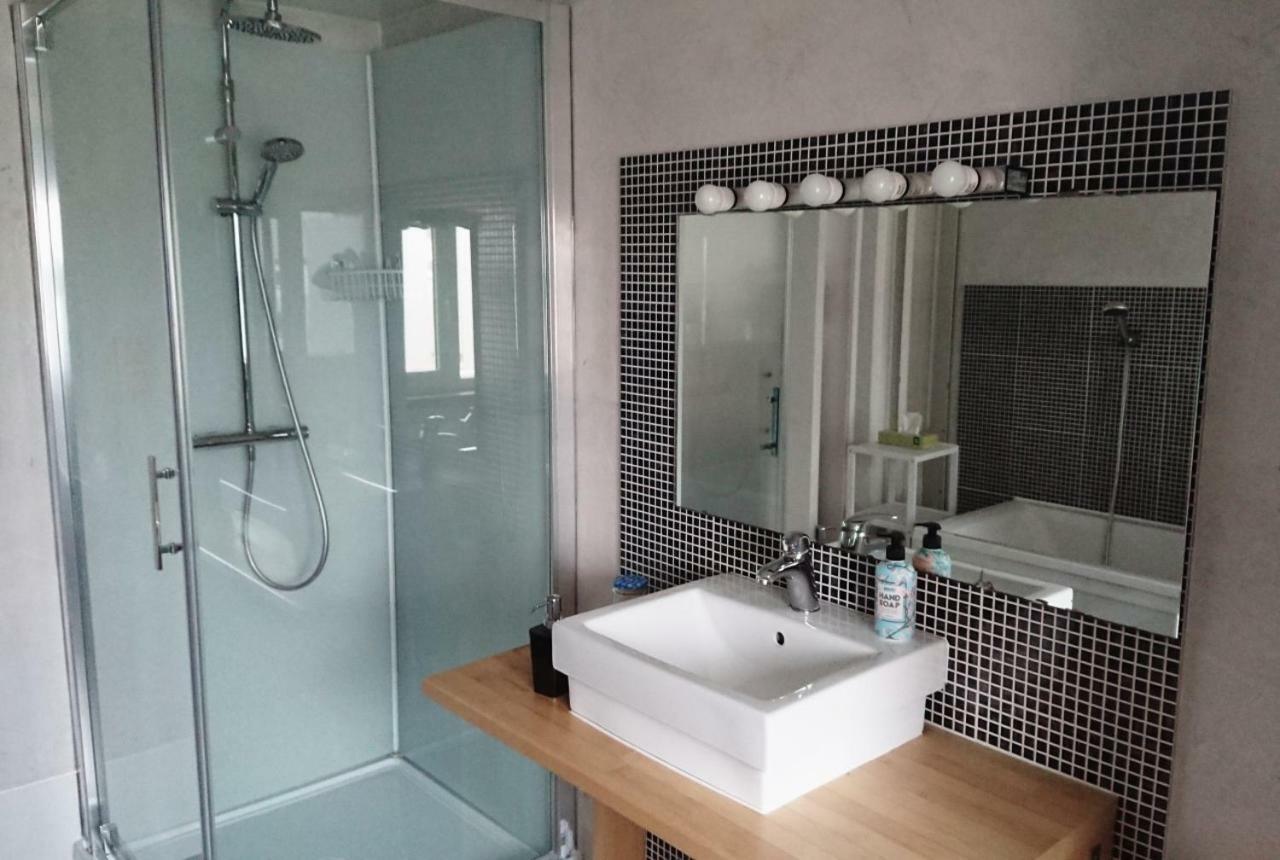 Bed and Breakfast Logies Zen Aan Zee Остенде Екстер'єр фото